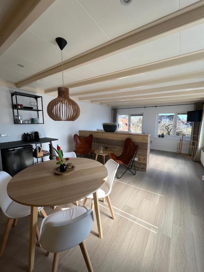 Mid83 Bed and Breakfast Woudsend Eksteriør billede
