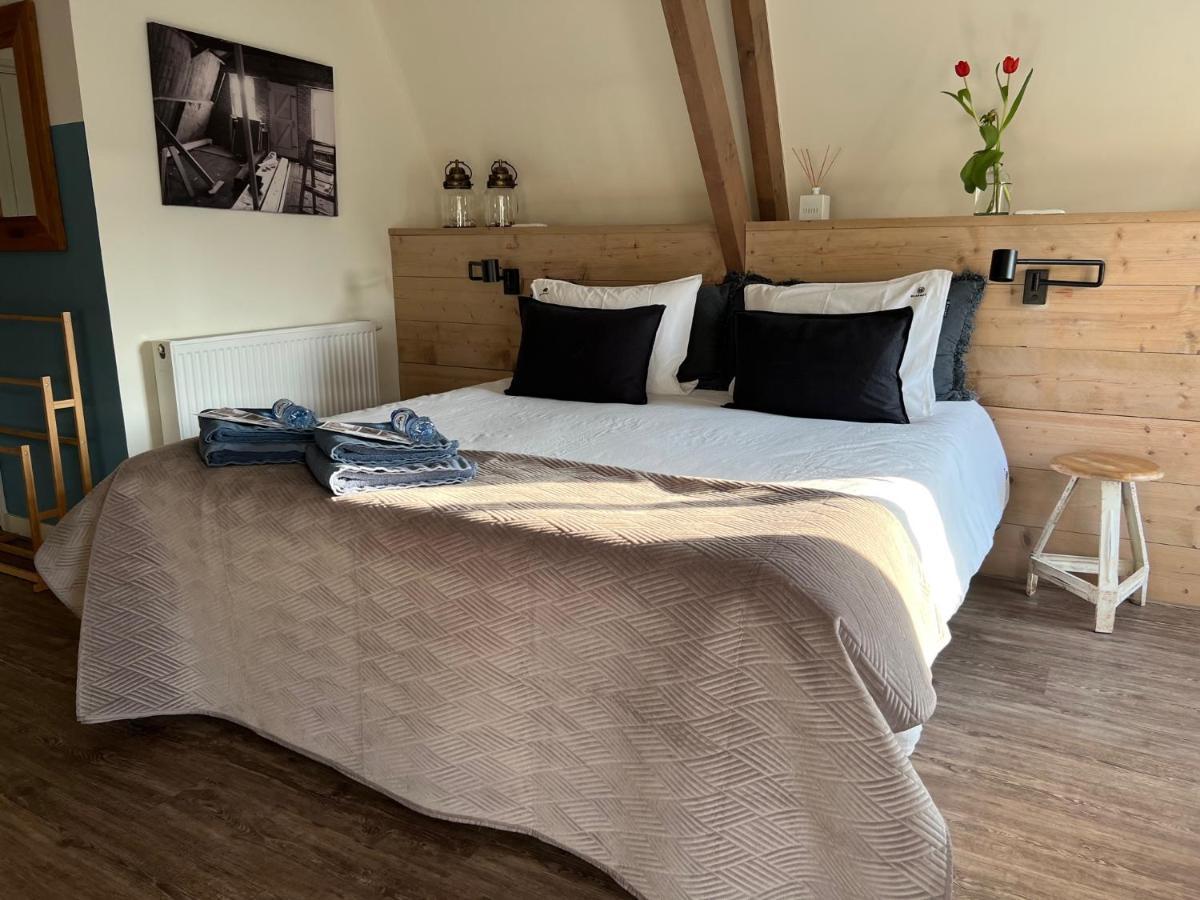 Mid83 Bed and Breakfast Woudsend Eksteriør billede